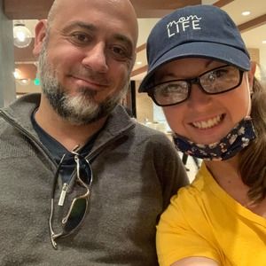 Meet your Posher, Larissa